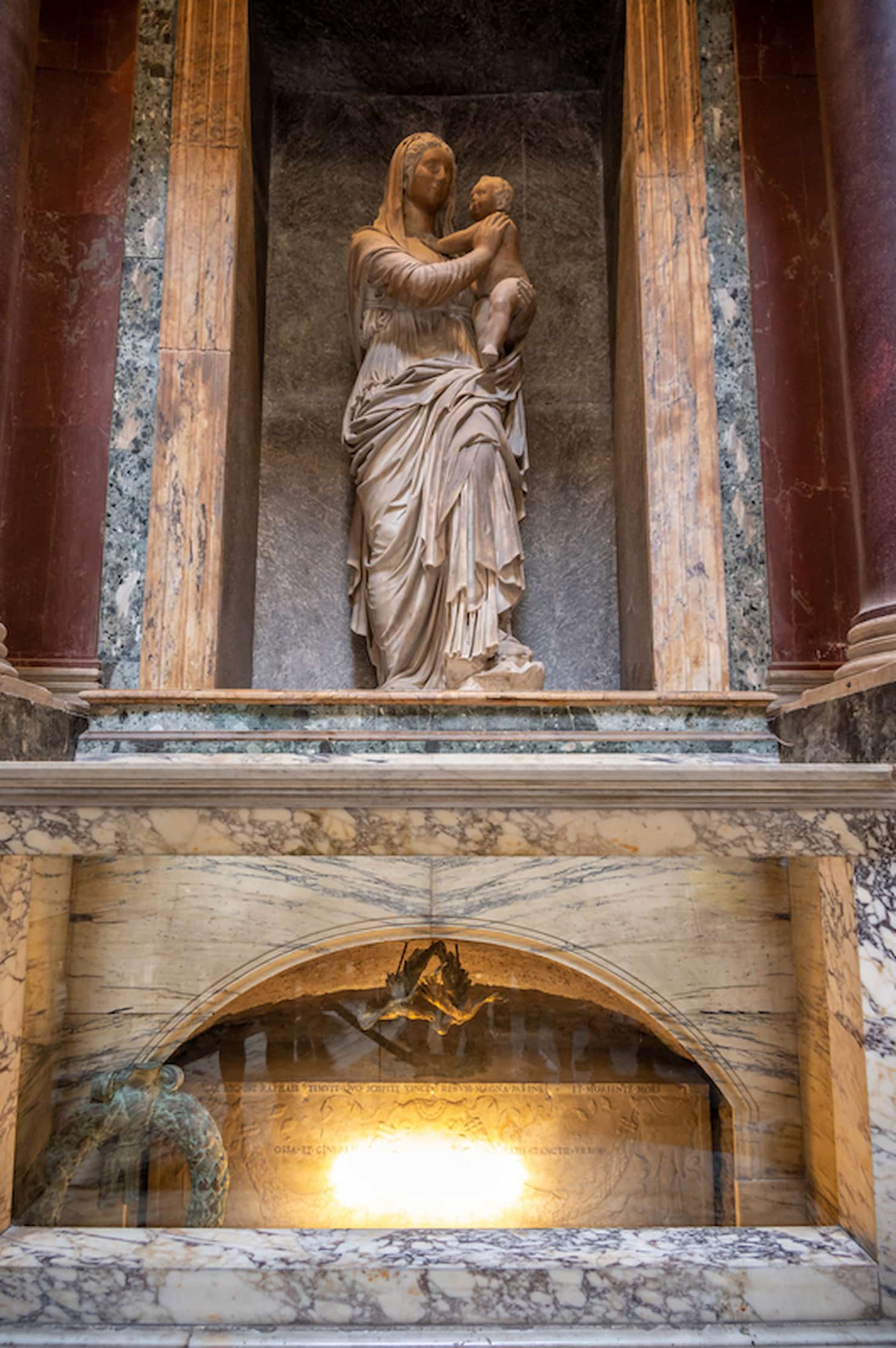 Raffaello Sanzio'nun mezarı nerede?